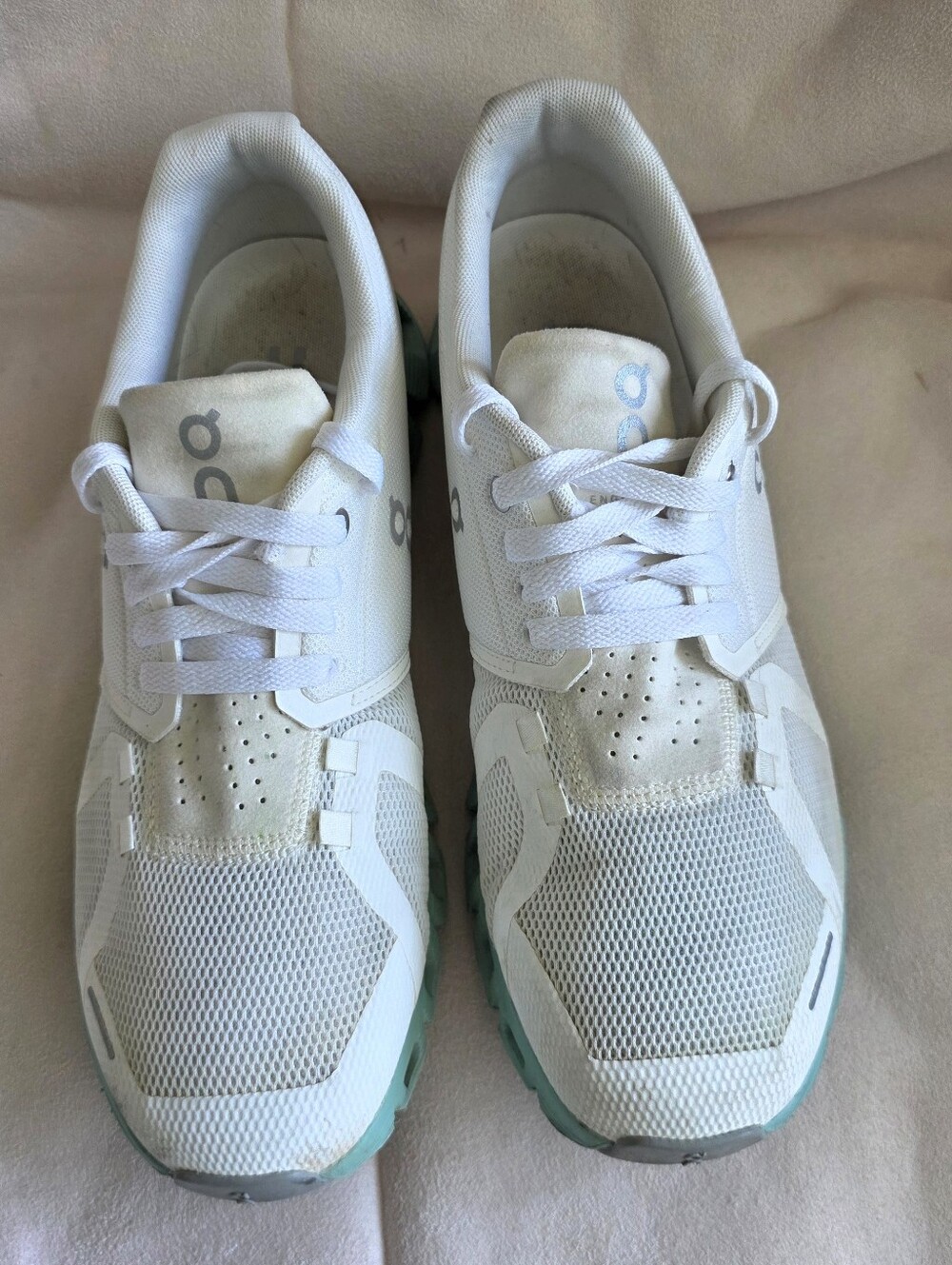 On Cloud 5 Running Shoes/Sneakers Size 10